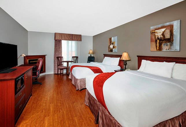 Ramada Plaza Manoir Du Casino Hotel Gatineau - 